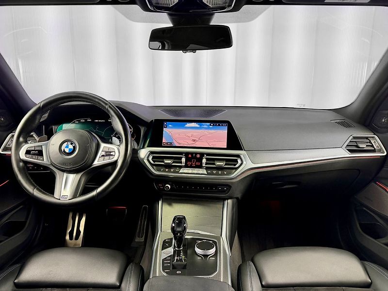 BMW Řada 3 340i xDrive, HUD, HARMAN/KARDO - fotka 9 z 27
