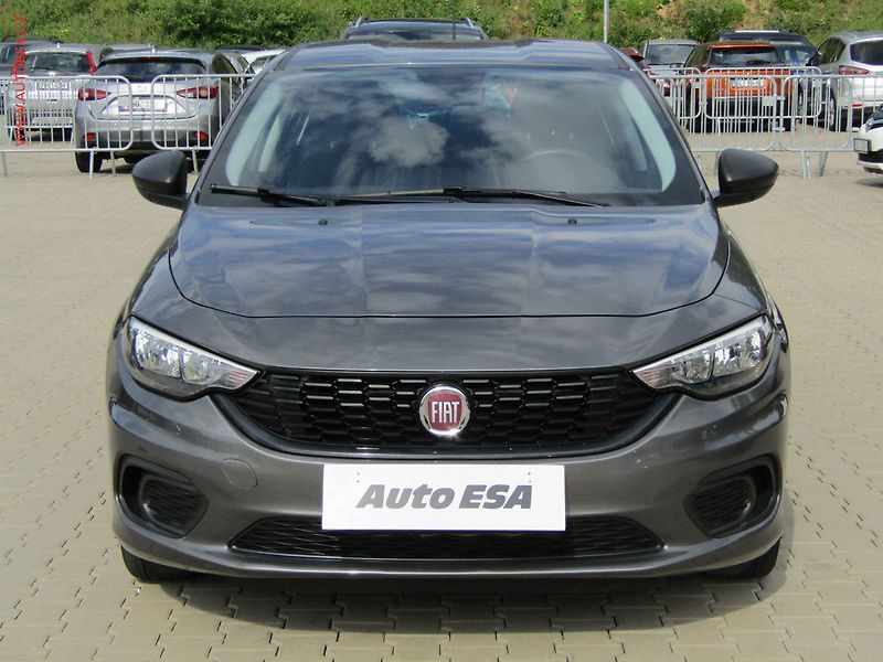 Fiat Tipo (2020) 1.4 i, 2.maj,ČR, Klima - fotka 2 z 18
