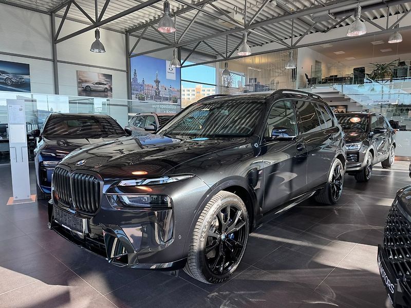 BMW X7 40xd Masáže Nezávislé Tažné - fotka 8 z 21