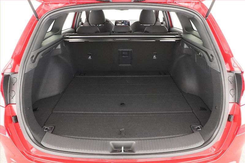 Hyundai i30 (2025) 1.0 T-GDI, N-LINE, DPH - fotka 11 z 17