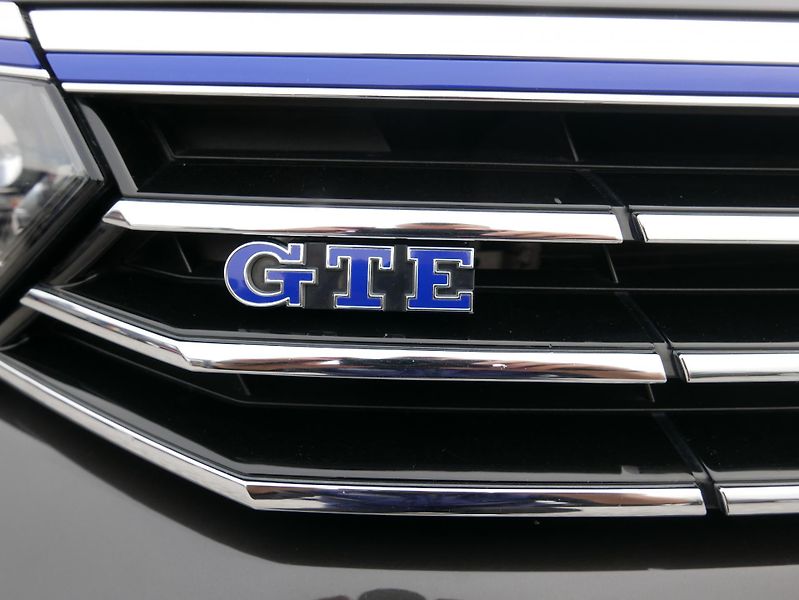 Volkswagen Passat 1,4 TSI GTE REZERVACE - fotka 5 z 44