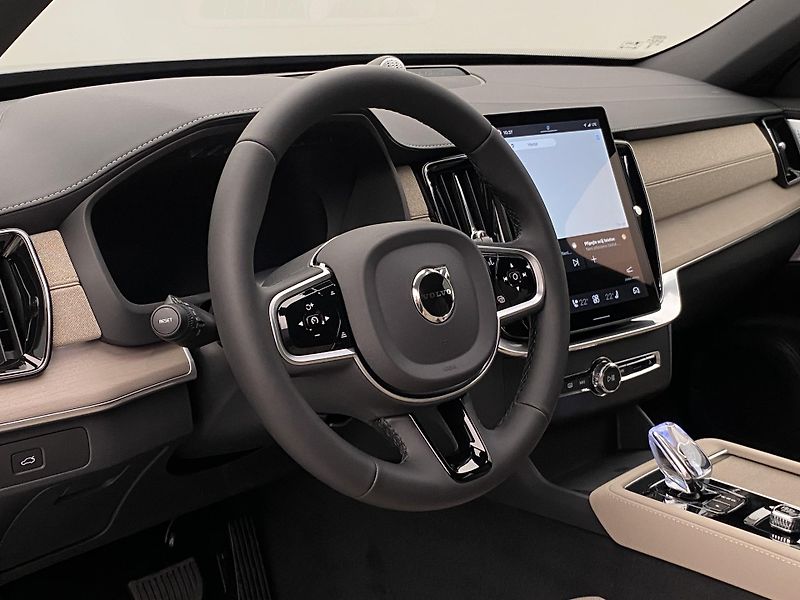 Volvo XC90 (2026) B5 AWD AUT BRIGHT PLUS 7míst - fotka 4 z 66