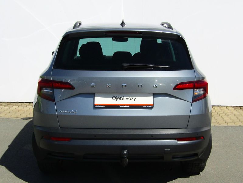 Škoda Karoq AmbitionPlus Drive 125let 1.6 - fotka 10 z 29