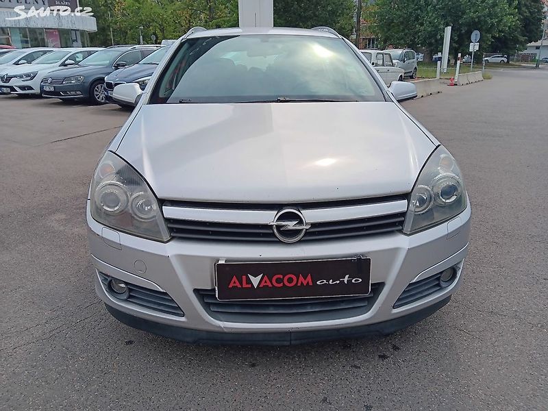 Opel Astra 1.7 CDTI - fotka 3 z 24