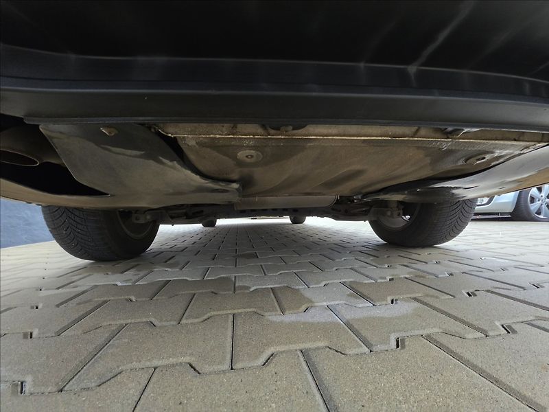 Škoda Octavia 1,0 1,0TSi 81KW Ambition DPH - fotka 31 z 42