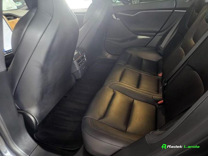 Tesla Model S (2019) 75D Raven HW3 Enhanced - fotka 21 z 23