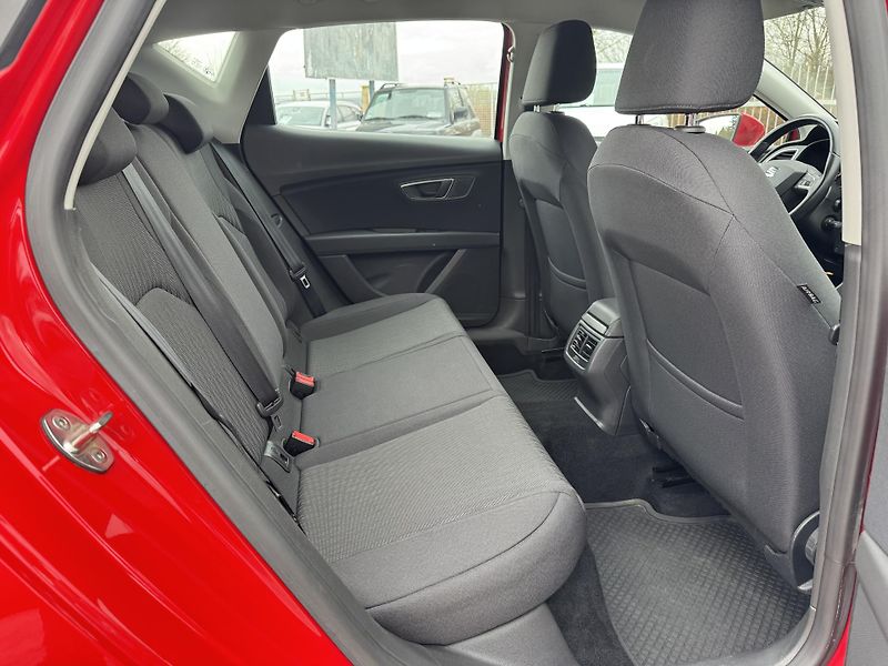 Seat Leon (2016) 1.2TSi 81 KW DSG 108000KM - fotka 26 z 31