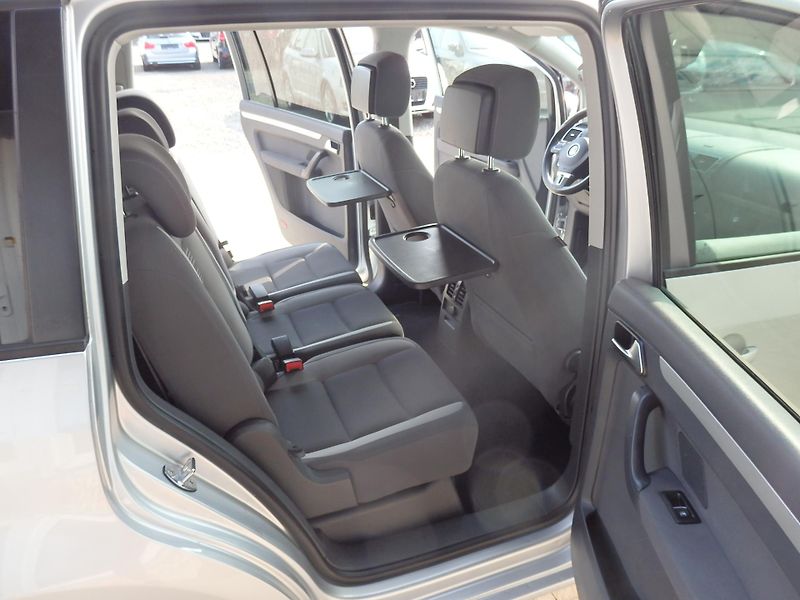 Volkswagen Touran 1.4 TSI 103 kW DIGI.KLIMA LIFE - fotka 9 z 26