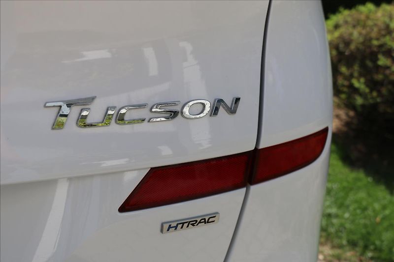 Hyundai Tucson 1,6 ČR,4x4, Automat - fotka 9 z 53