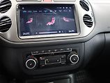 Volkswagen Tiguan (2010) Track&Field 2.0 TDI, 4X4 - náhled 10
