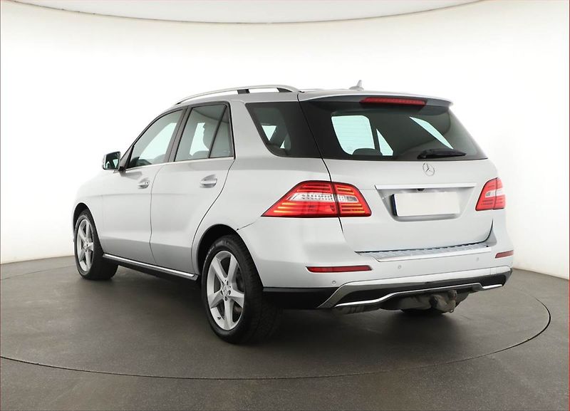 Mercedes-Benz Třídy M (2014) ML 350 BlueTEC, 4X4, Automat - fotka 4 z 20