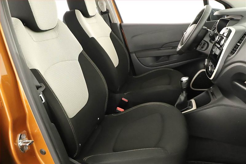 Renault Captur (2018) 0.9 TCe, Serv.kniha, Tempomat - fotka 7 z 15