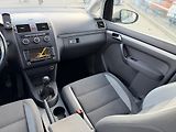 Volkswagen Touran 1,6 TDi/77kW - Webasto,TZ,... - náhled 32