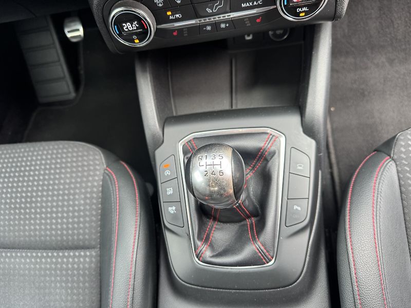 Ford Focus (2018) 2.0TDCi 110KW 1.Majitel ST  - fotka 28 z 34