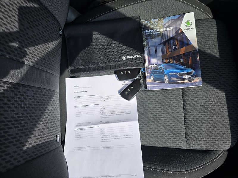 Škoda Octavia 2.0TDI DSG STYLE+ MATRIX ČR! - fotka 43 z 44