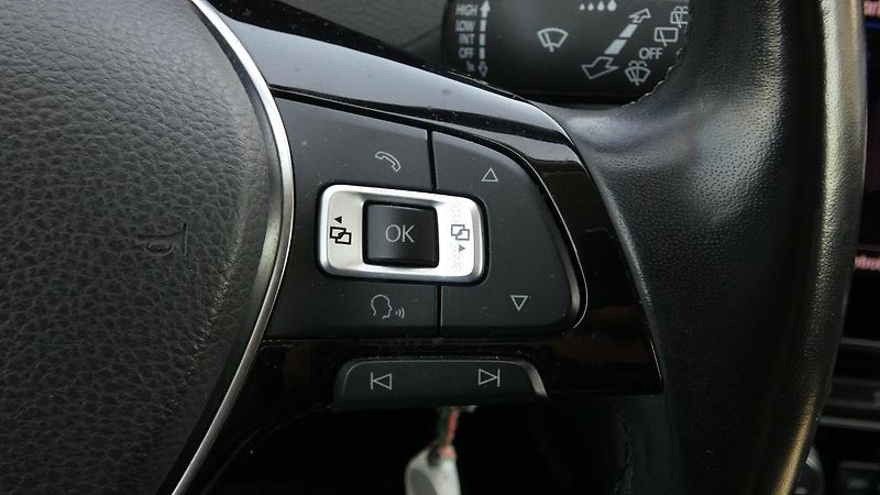 Volkswagen Golf Combi 1,4 TSI Highline 110 kW - fotka 12 z 22
