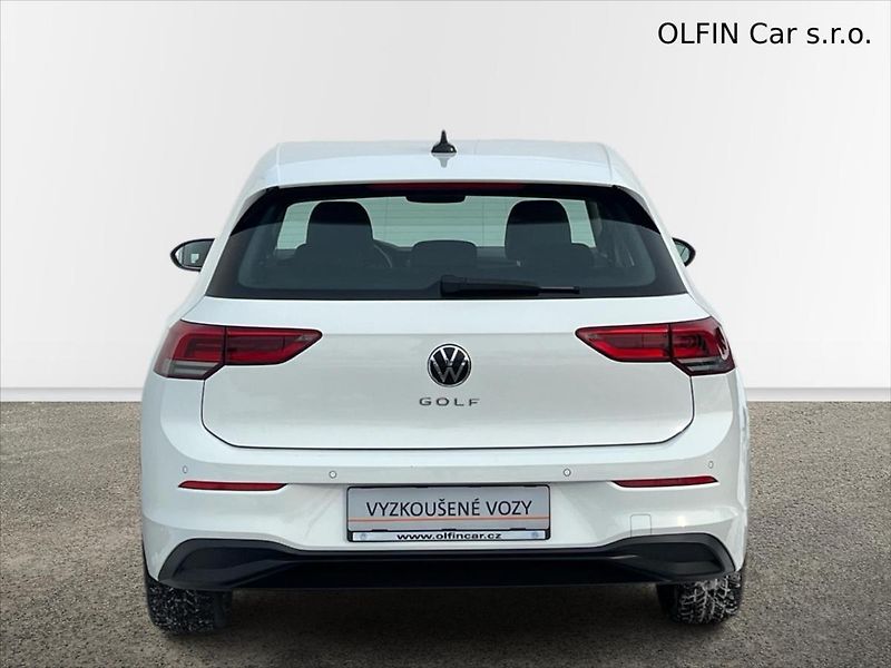 Volkswagen Golf 1,5 TSi 96kW LIFE  8 - fotka 8 z 26