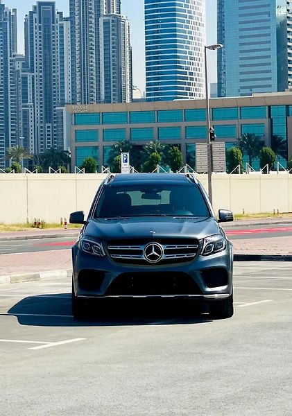 Mercedes-Benz GLS (2018) Prostorné SUV s V8 - fotka 5 z 20