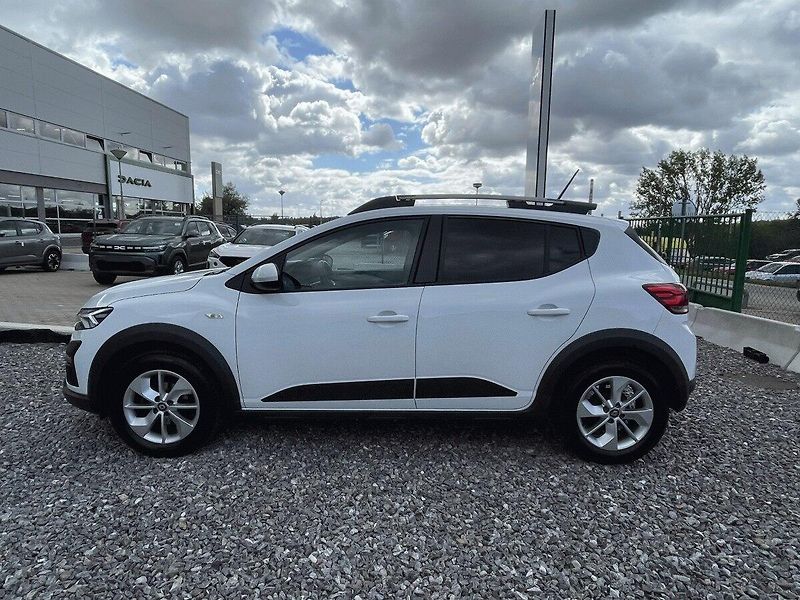 Dacia Sandero (2022) 1.0 TCe,LPG,STEPWAY,ČR - fotka 2 z 35