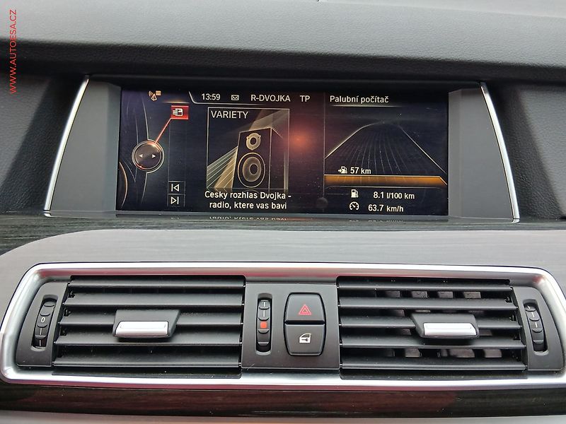 BMW Řada 5 (2016) 3.0 d GT 530xDrive, 1.maj,ČR - fotka 16 z 27
