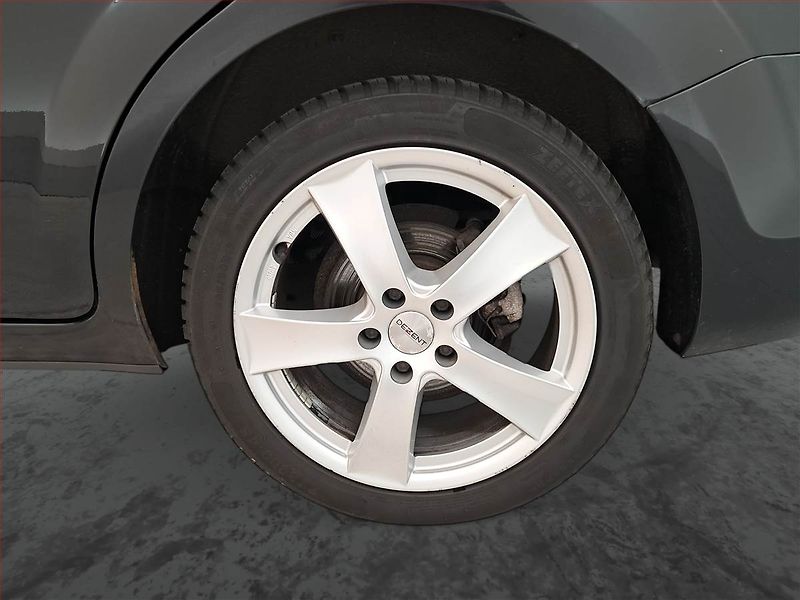 Ford Focus (2011) 1.6 TDCi, nová STK, Tažné - fotka 15 z 16