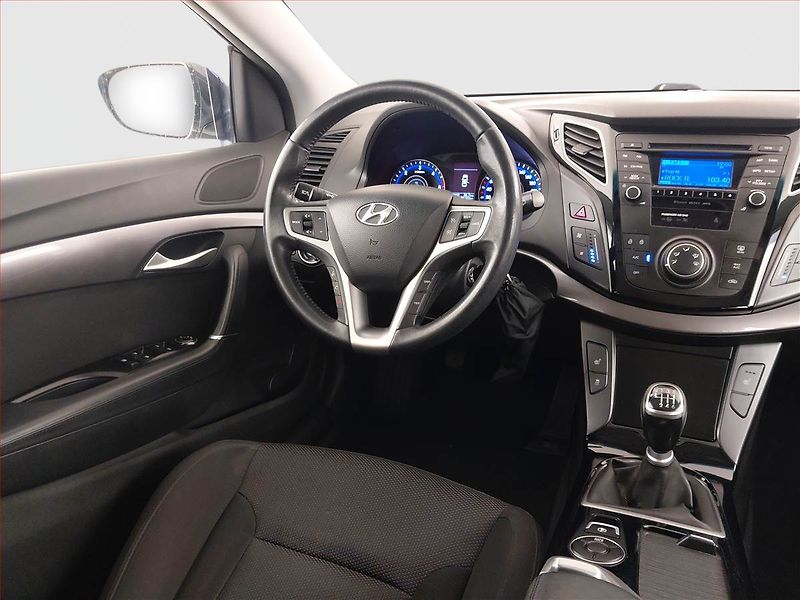 Hyundai i40 (2012) 1.7 CRDI, Tempomat - fotka 7 z 24