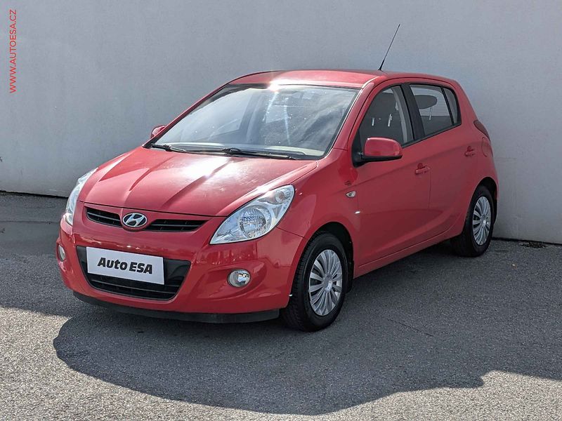 Hyundai i20 (2011) 1.2i, ČR, AC - fotka 3 z 13