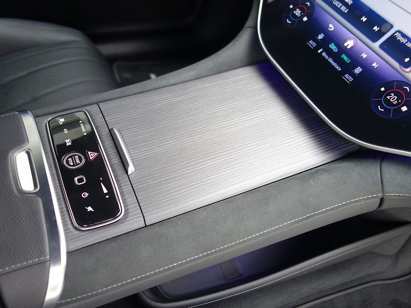 Mercedes-Benz EQE (2024) 350*4M*AMG*PAN*HYPERSCREEN*TOP - fotka 24 z 50