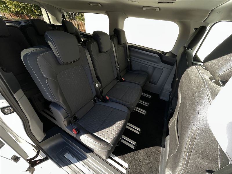 Ford Tourneo 2,0 EcoBlue AWD A8 L2 Titanium - fotka 15 z 21