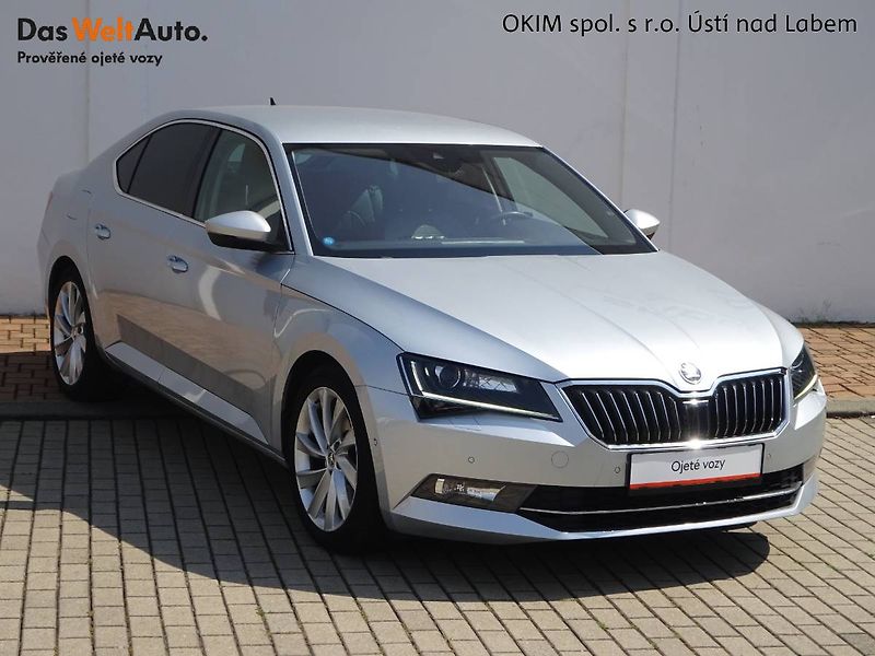 Škoda Superb (2016) 2,0 TDi/ 110kW  DSG  L&K - fotka 9 z 29