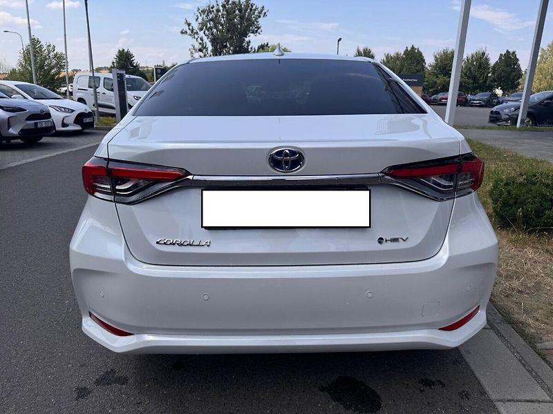 Toyota Corolla 1.8 Style - fotka 7 z 13