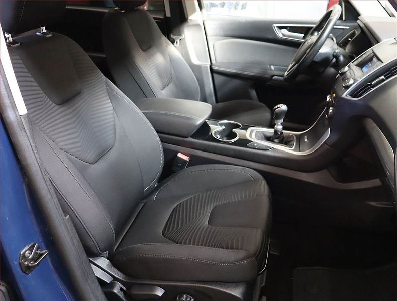 Ford S-MAX (2015) 2.0 TDCi, Serv.kniha, Tempomat - fotka 9 z 20