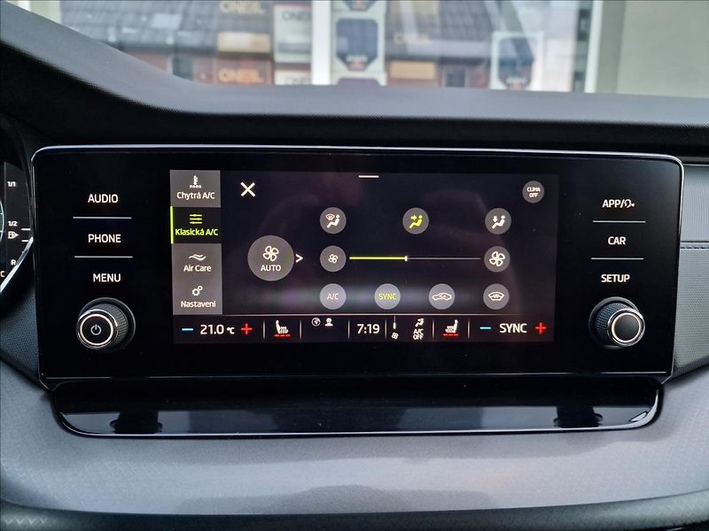 Škoda Octavia 2.0TDI Combi, původ ČR,1.Maj. - fotka 34 z 50