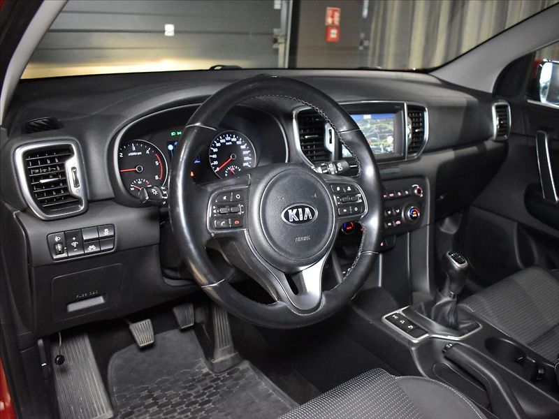 Kia Sportage 2,0 CRDI Kamera,výhřevy - fotka 11 z 22