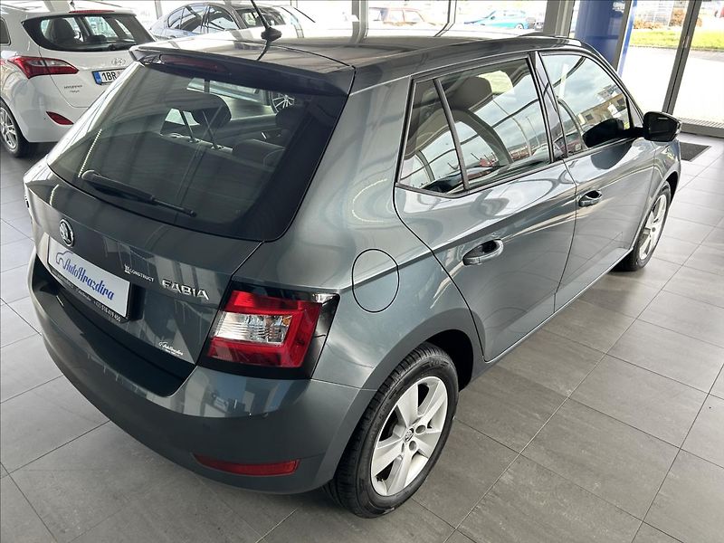 Škoda Fabia 1,0   TSI 70kW,SERVISKA,PŮVOD - fotka 6 z 23