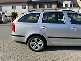 Škoda Octavia 1,9TDi DSG combi Team Edition - náhled 16