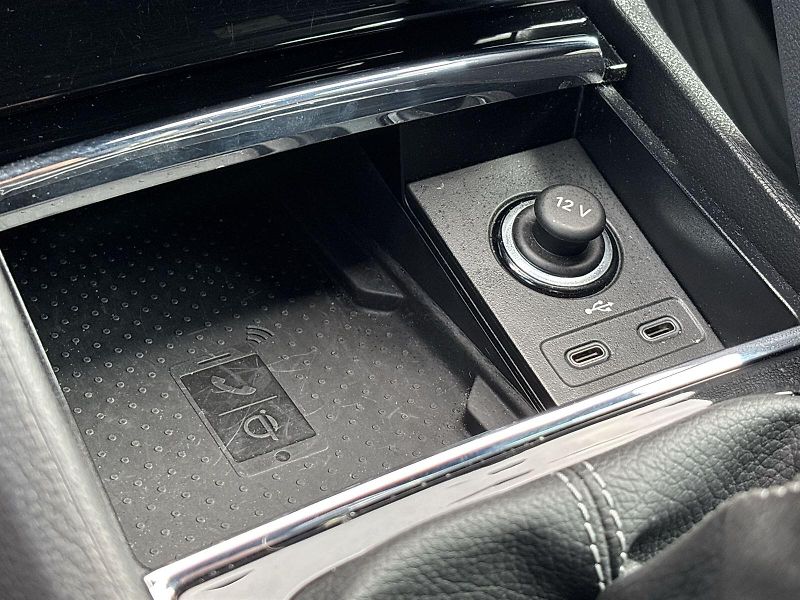 Škoda Karoq (2023) 1.5 TSI Sportline - fotka 23 z 31