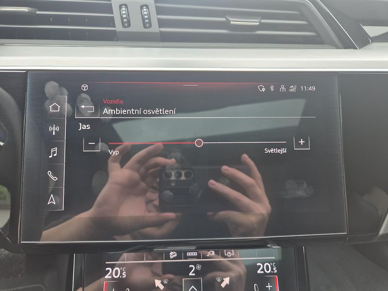 Audi e-tron ZAMLUVENO ! - fotka 22 z 44