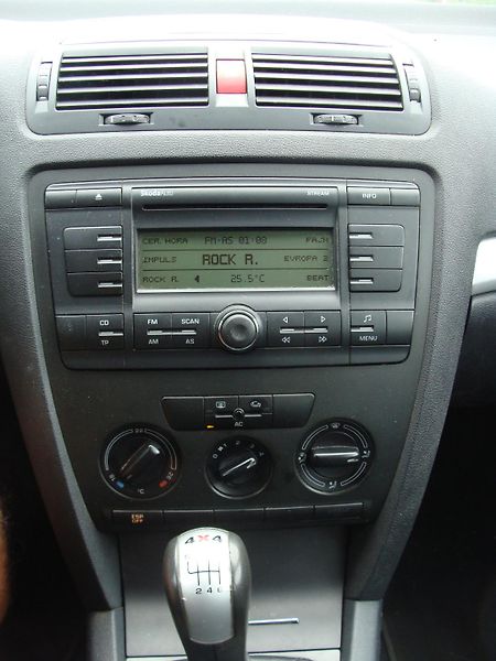 Škoda Octavia 1.9 TDi, 77 kW, 4x4, tažné - fotka 19 z 30