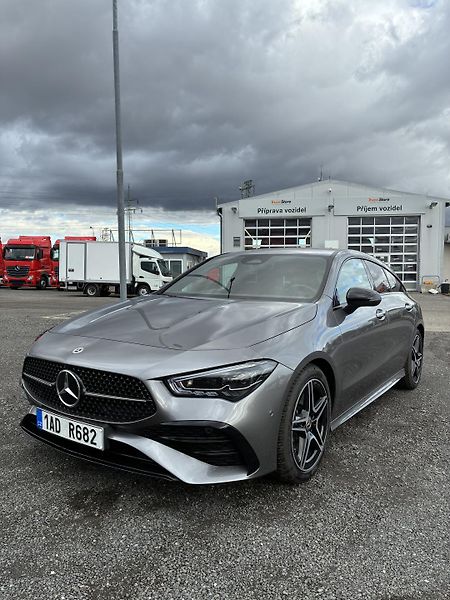 Mercedes-Benz CLA (2024) 200d shooting brake - fotka 3 z 14