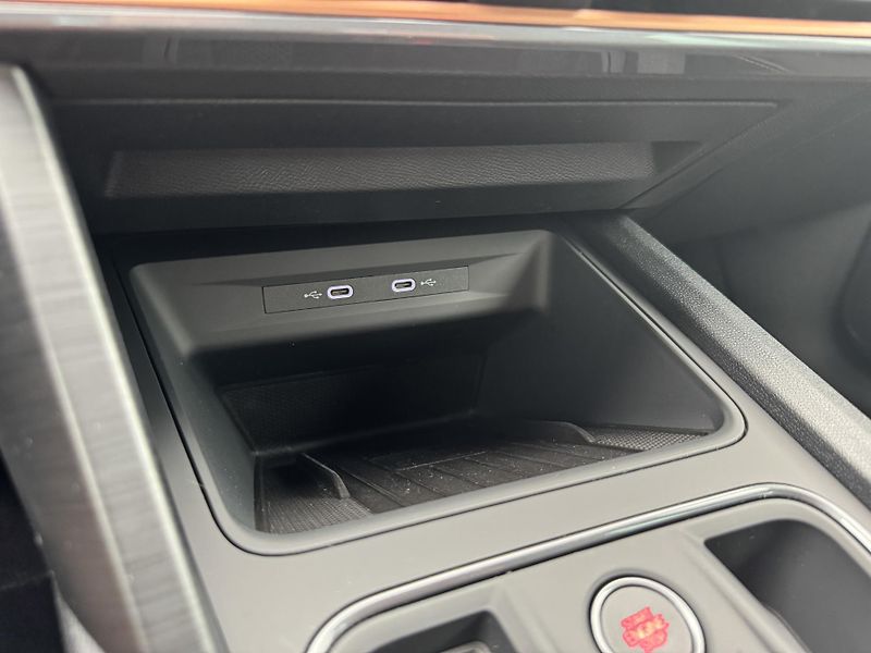Cupra Formentor 1.5Tsi*1-MAJ*ACC*LED*DPH*CZ* - fotka 27 z 47