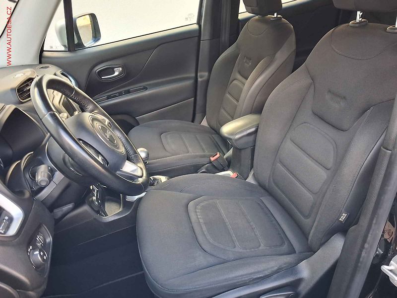 Jeep Renegade (2015) 2.0 MJT 4x4, ČR, Limited, TZ - fotka 9 z 16