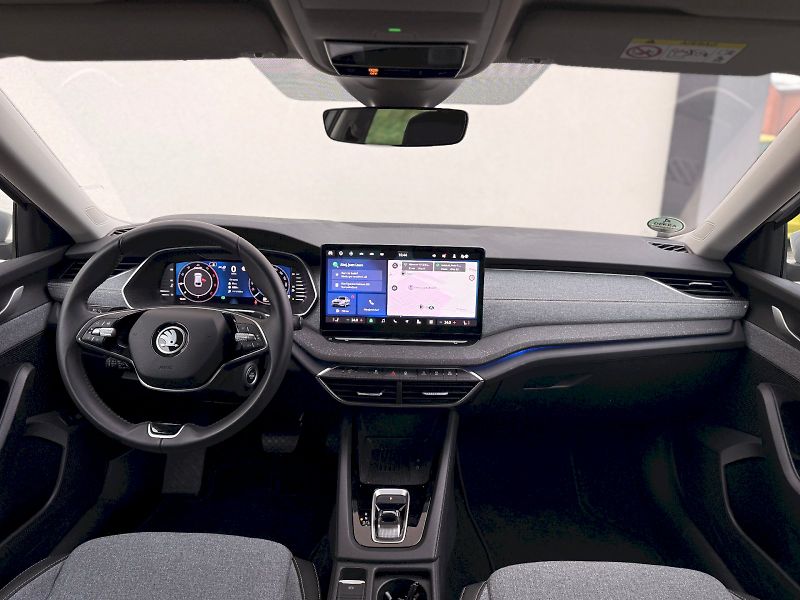 Škoda Octavia (2024) COMBI TOP SELECTION 2,0 TDI 11 - fotka 5 z 33