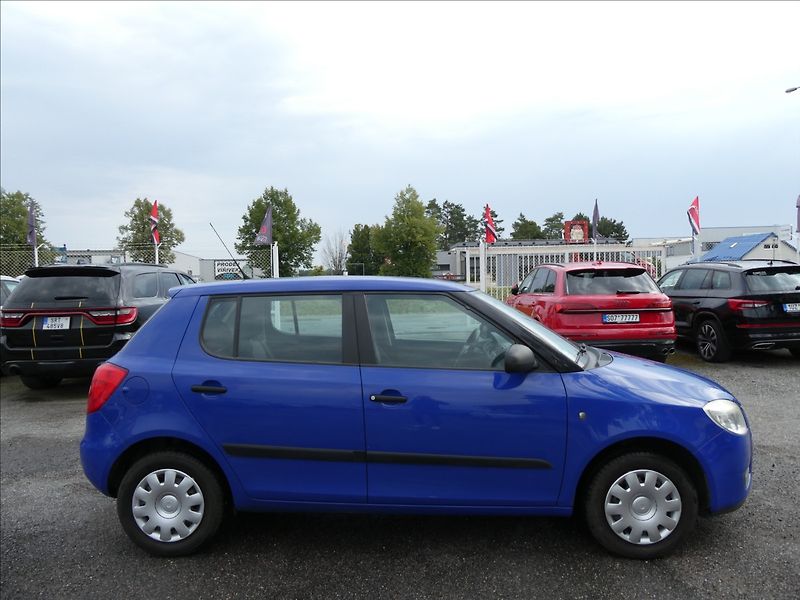 Škoda Fabia 1,2 HTP 1.MAJITEL, klimatizace - fotka 10 z 27