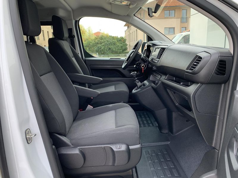 Toyota ProAce Verso SHUTTLE 2.0 D-4D L2 106kW MAN6 - fotka 15 z 24