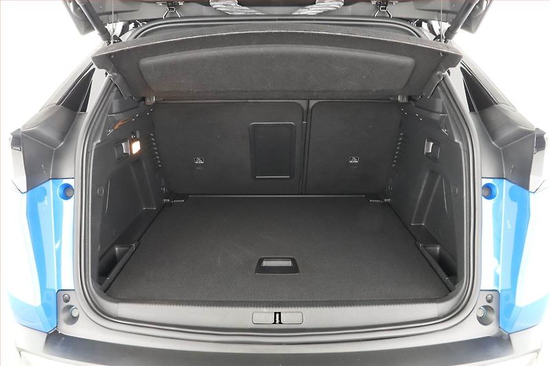 Peugeot 3008 (2021) 1.2 PureTech - fotka 19 z 20