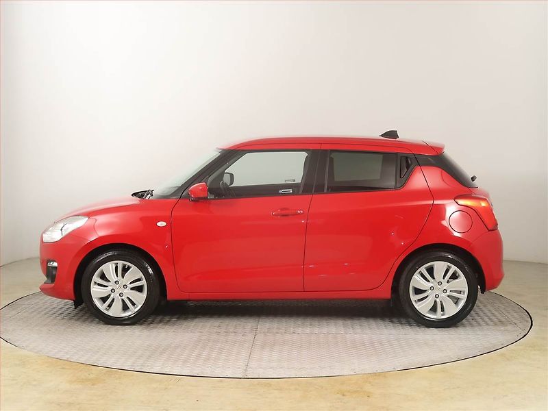 Suzuki Swift (2020) 1.2 SHVS, Serv.kniha - fotka 3 z 18