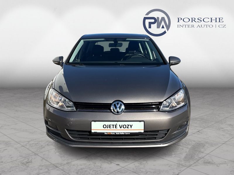 Volkswagen Golf Comfortline  1.2 TSI  81 kW M6 - fotka 4 z 24