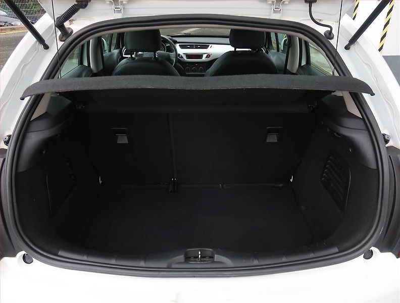 Citroën C3 (2012) 1.4 i, nová STK, CZ doklady - fotka 13 z 16