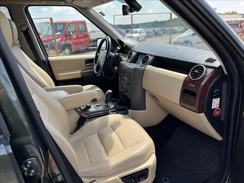 Land Rover Discovery 2,7 TDV6 4X4 AUT NA OPRAVU!! - fotka 10 z 30